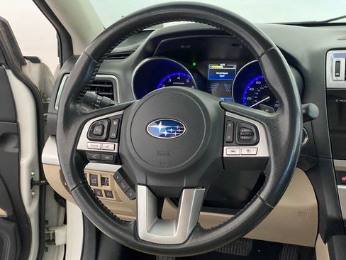 Used 2017 Subaru Outback 3.6R Limited image 16