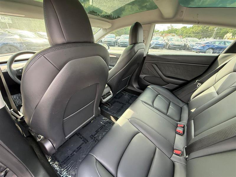 Used 2023 Tesla Model 3 Standard Range RWD image 11