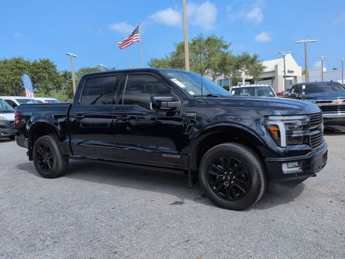 Used 2025 Ford F150 Platinum w/ Equipment Group 702A High AWD/4WD image 2