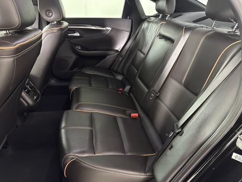 Used 2017 Chevrolet Impala Premier w/ Enhanced Convenience Package FWD image 13