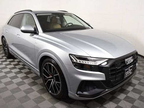 Used 2023 Audi Q8 Prestige AWD/4WD image 9