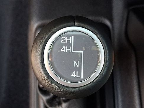 Used 2023 Jeep Wrangler Unlimited Sahara AWD/4WD image 24