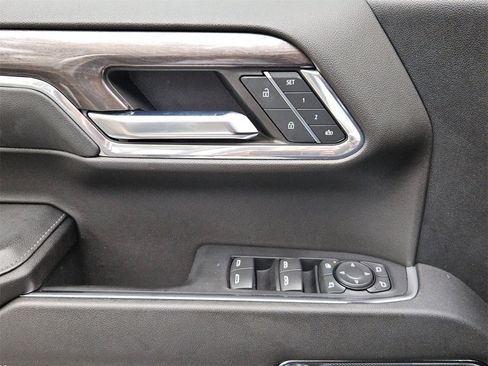 Used 2024 Chevrolet Silverado 1500 LTZ w/ LTZ Premium Package image 8