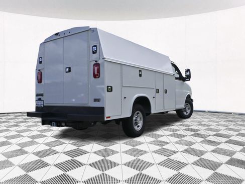 New 2025 Chevrolet Express 3500 w/ Power Convenience Package RWD image 19