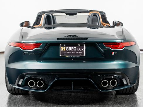 Used 2023 Jaguar F-TYPE R image 10