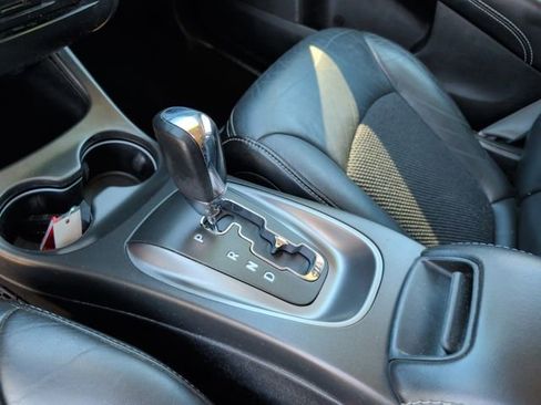 Used 2018 Dodge Journey Crossroad AWD/4WD image 31