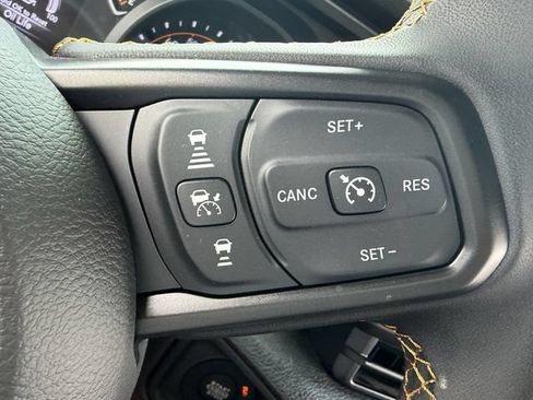 Used 2024 Jeep Wrangler Sport AWD/4WD image 24