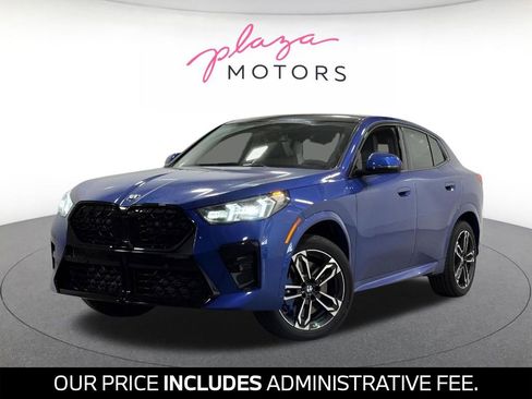 New 2026 BMW X2 xDrive28i w/ Technology Package AWD/4WD image 1