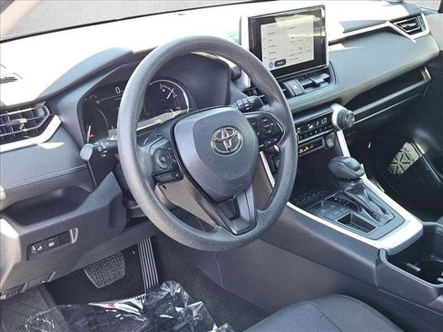 Used 2024 Toyota RAV4 XLE FWD image 12