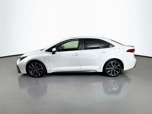 Used 2022 Toyota Corolla XSE FWD image 6