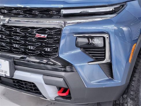 Used 2024 Chevrolet Traverse Z71 image 12