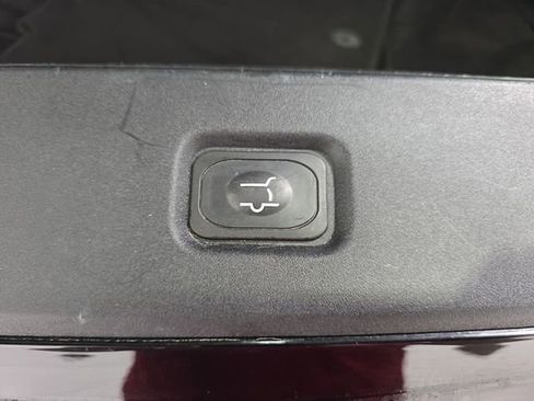 Used 2025 Ford Expedition Max Platinum AWD/4WD image 35
