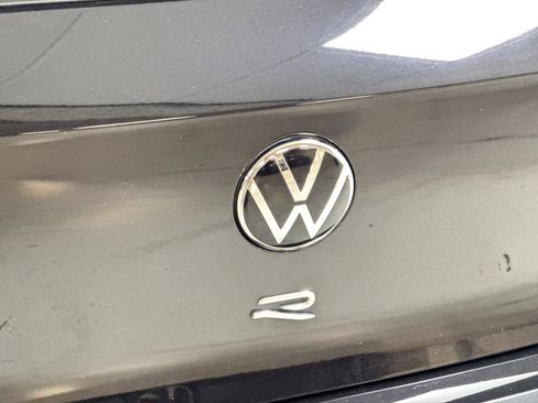 Used 2024 Volkswagen Golf R AWD/4WD image 26