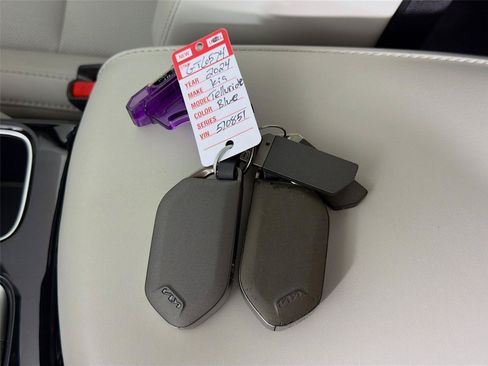 Used 2024 Kia Telluride S w/ S Sunroof Package AWD/4WD image 4