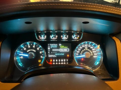 Used 2011 Ford F150 Lariat w/ Lariat Chrome Pkg image 3