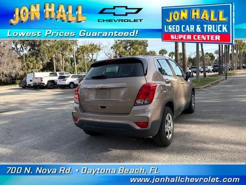 Used 2018 Chevrolet Trax LS image 10