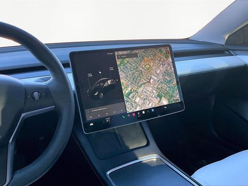 Used 2021 Tesla Model 3 Long Range image 6