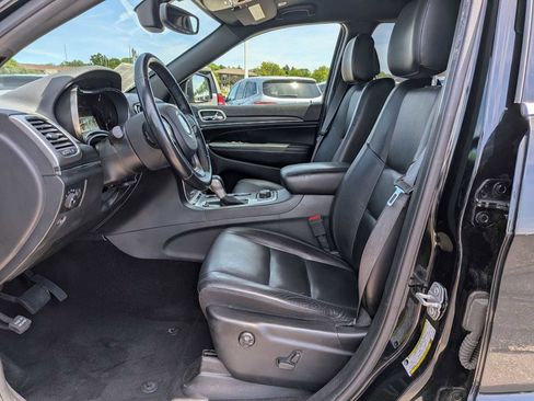 Used 2019 Jeep Grand Cherokee Limited AWD/4WD image 13