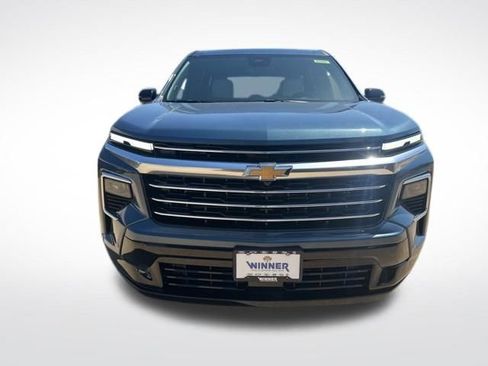 New 2026 Chevrolet Traverse High Country image 8