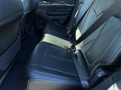 New 2025 Jeep Grand Cherokee Limited image 19