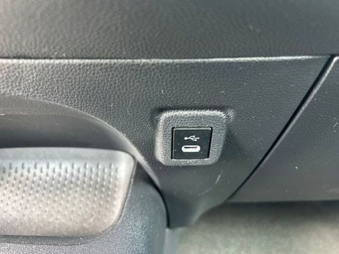 Used 2023 Toyota Corolla LE FWD image 31