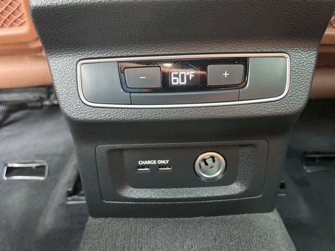 Used 2025 Audi Q5 2.0T Premium Plus image 16