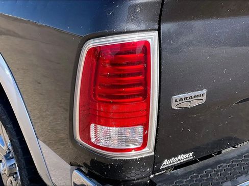 Used 2018 RAM 2500 Laramie AWD/4WD image 28