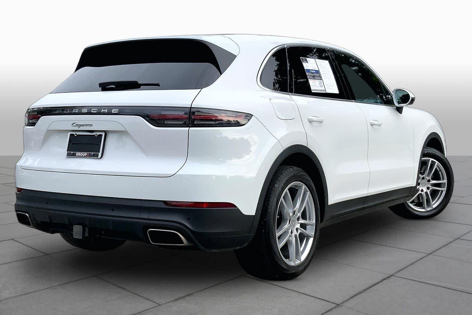 Used 2023 Porsche Cayenne AWD/4WD image 13