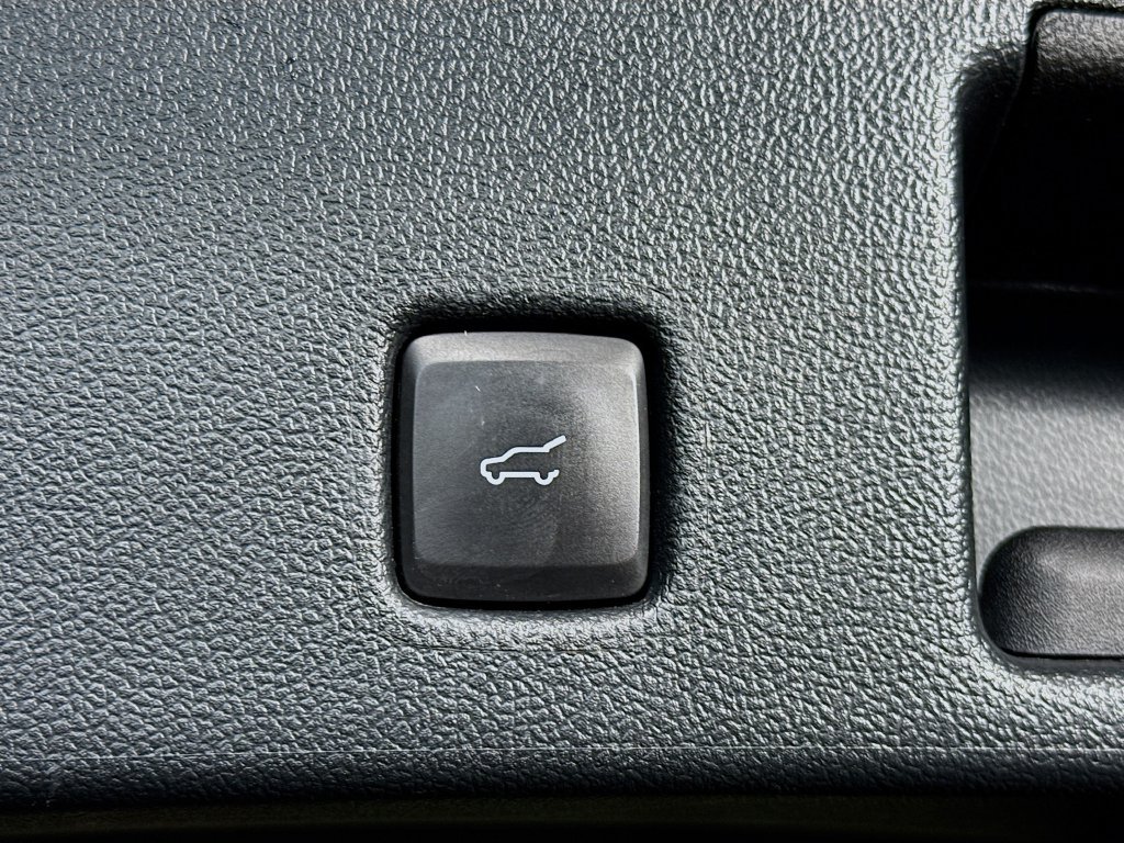 Used 2023 Ford Escape ST-Line w/ Tech Pack #1 FWD image 27