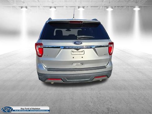 Used 2019 Ford Explorer XLT w/ Equipment Group 202A AWD/4WD image 9
