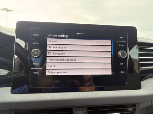 Used 2025 Volkswagen Jetta SE image 20