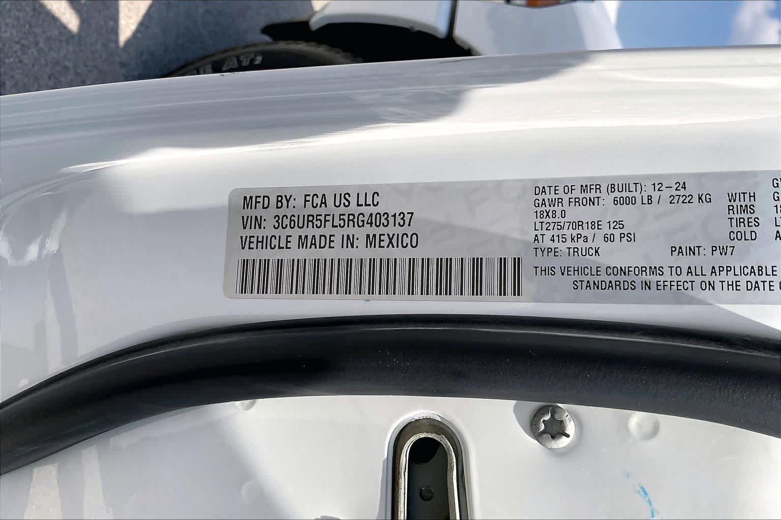 Used 2024 RAM 2500 Laramie w/ Safety Group AWD/4WD image 33