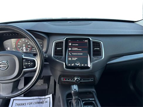 Used 2018 Volvo XC90 T5 Momentum w/ Convenience Package image 17