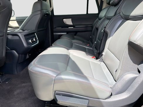 Certified 2025 Ford Expedition Max Active AWD/4WD image 31