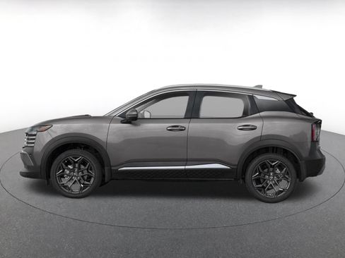 Used 2026 Nissan Kicks SR AWD/4WD image 3