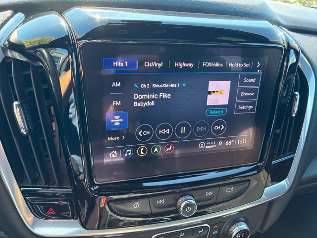 Used 2022 Chevrolet Traverse LT w/ LT Premium Package FWD image 21