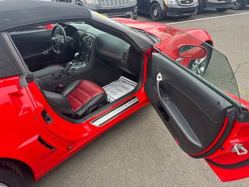 Used 2010 Chevrolet Corvette Grand Sport w/ Preferred Equipment Group RWD image 28