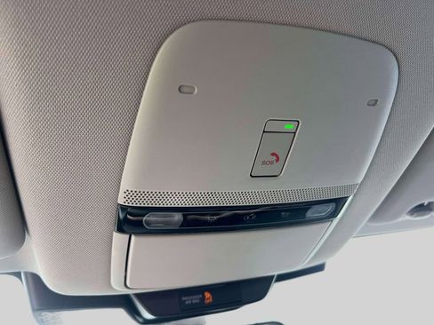 Used 2024 Nissan Ariya FWD image 29