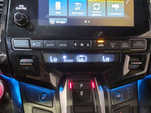 Used 2022 Honda Odyssey Touring image 17