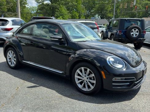 Used 2017 Volkswagen Beetle 1.8T SE image 6