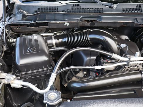 Used 2019 RAM 1500 Big Horn AWD/4WD image 36
