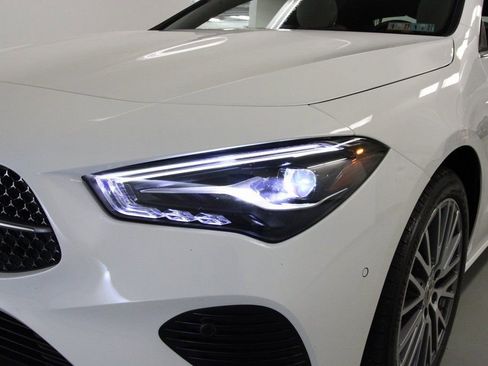 Certified 2025 Mercedes-Benz CLA 250 4MATIC image 9