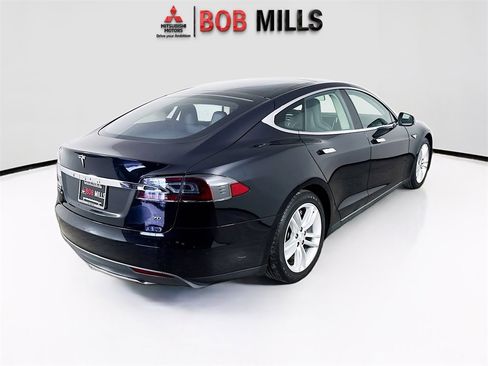 Used 2016 Tesla Model S 70 image 7