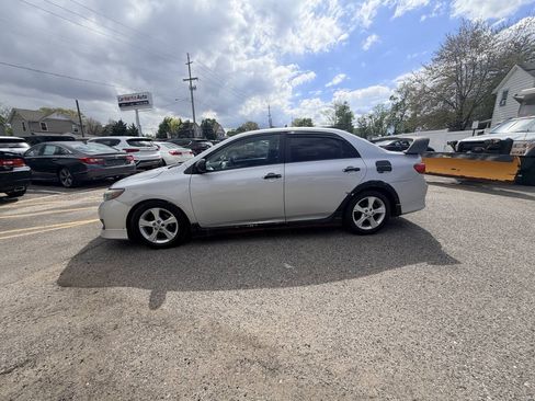 Used 2009 Toyota Corolla XRS FWD image 22