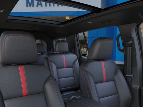 New 2027 Chevrolet Traverse RS w/ LPO, Floor Liner Package FWD image 24