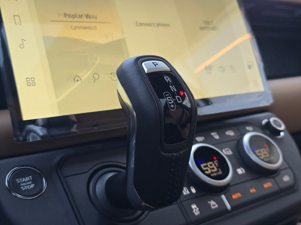New 2026 Land Rover Defender 110 X-Dynamic SE AWD/4WD image 26