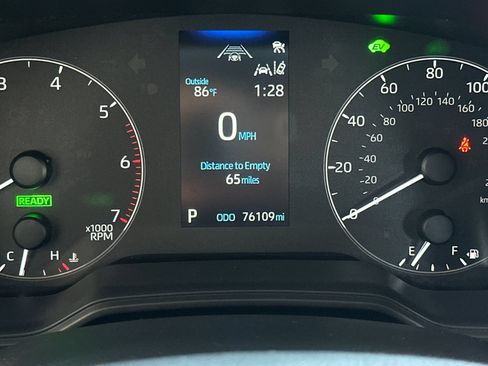 Used 2024 Toyota Corolla SE FWD image 24