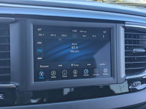Used 2020 Chrysler Pacifica Touring w/ S Appearance Package FWD image 20