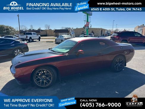 Used 2017 Dodge Challenger R/T w/ Quick Order Package 22P T/A image 11
