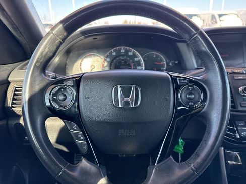 Used 2016 Honda Accord Sport image 13